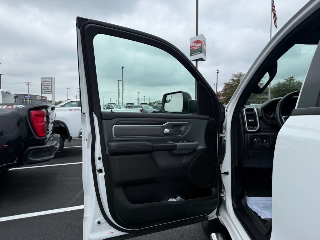 Used 2022 RAM 1500 Big Horn AWD/4WD image 22