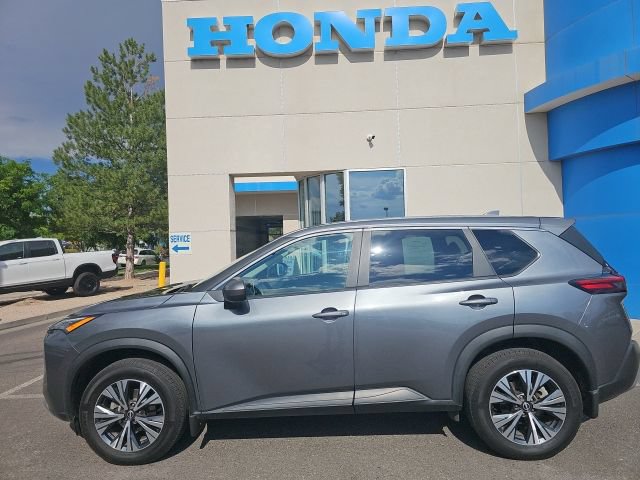Used 2023 Nissan Rogue SV AWD/4WD image 2
