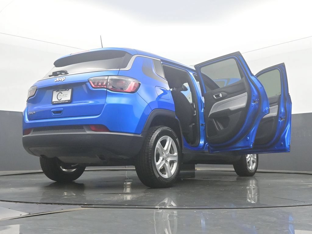 Used 2023 Jeep Compass Sport w/ Mopar Graphics Package AWD/4WD image 59