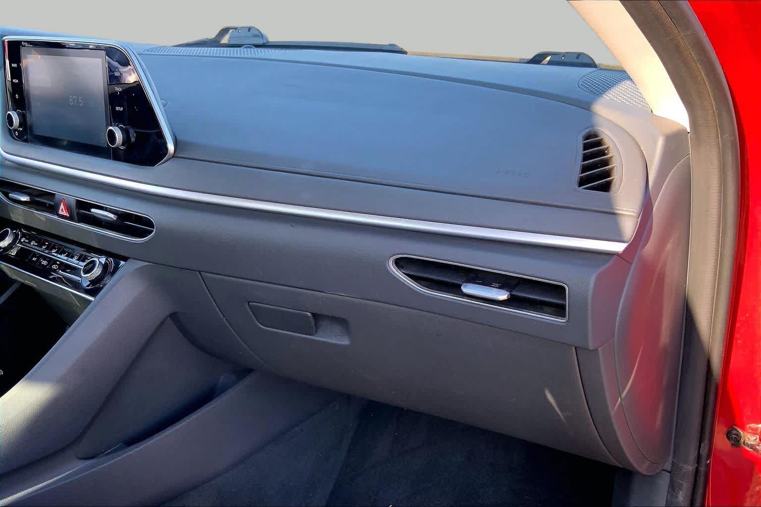 Used 2021 Hyundai Sonata SE FWD image 18
