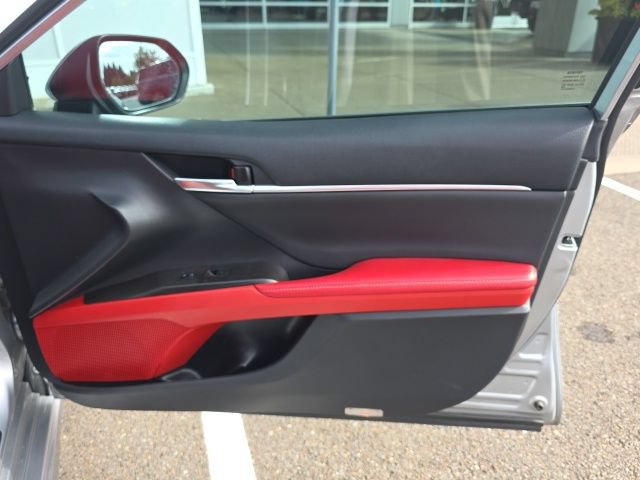 Used 2021 Toyota Camry XSE w/ Carpet Mat Package (TMS) FWD image 12