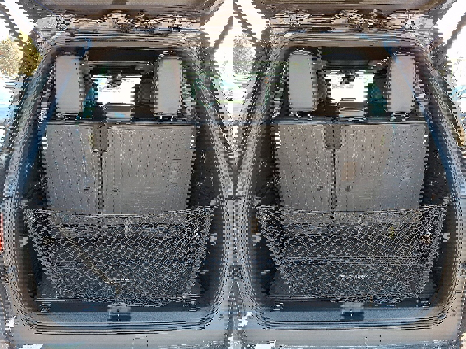 Used 2023 Toyota Sequoia Platinum image 31