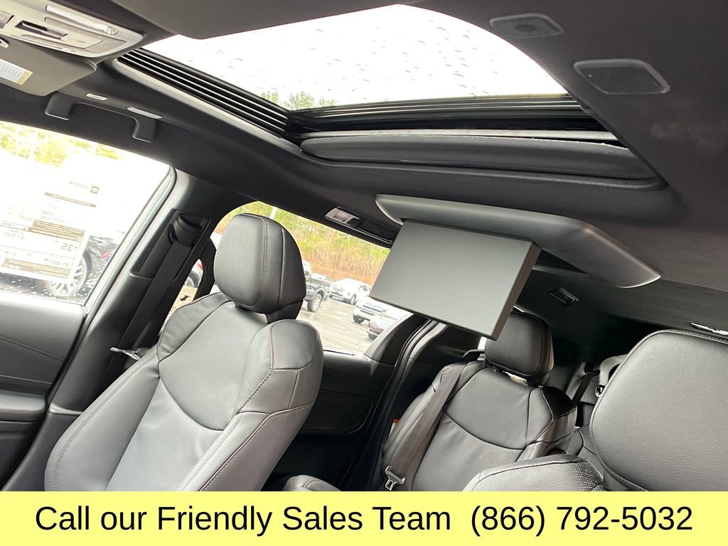 New 2026 Toyota Sienna Platinum image 21