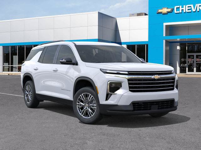 New 2026 Chevrolet Traverse LT w/ Driver Confidence Package AWD/4WD image 7
