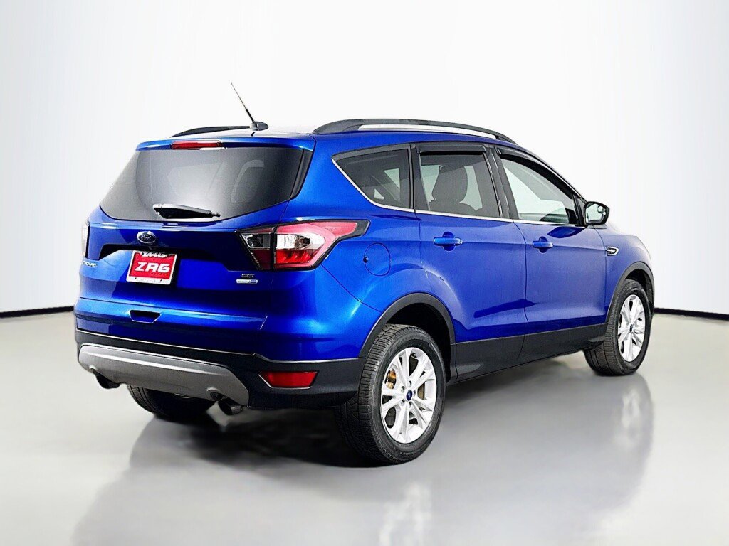 Used 2018 Ford Escape SE AWD/4WD image 5