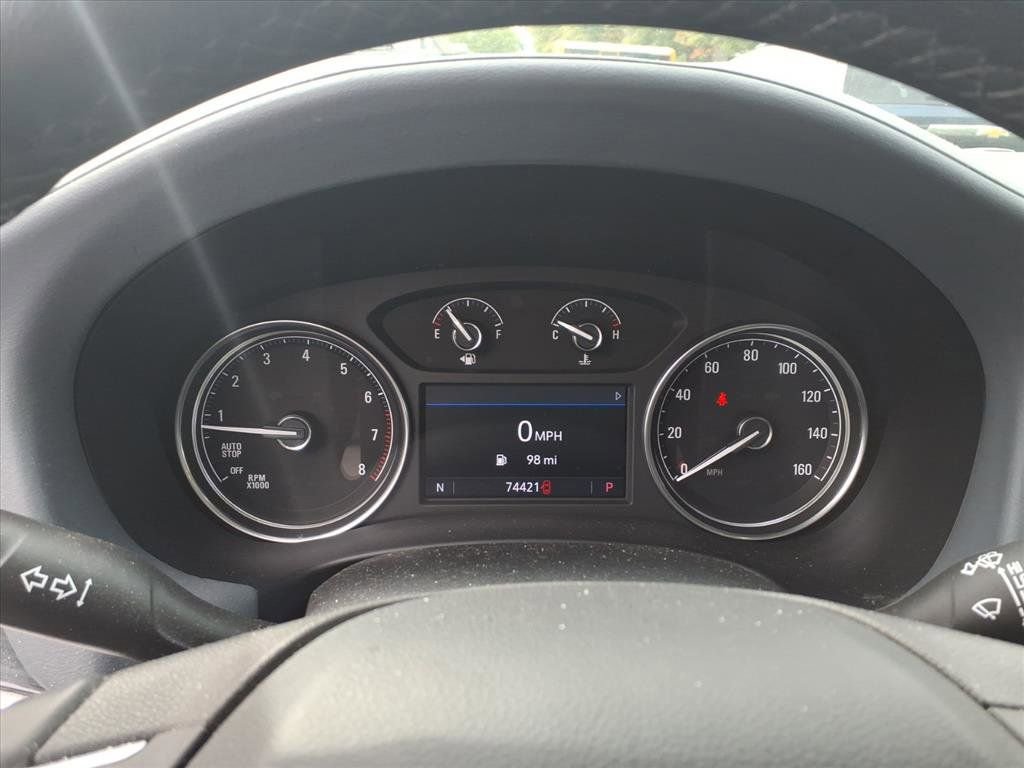 Used 2020 Buick Enclave Essence image 13