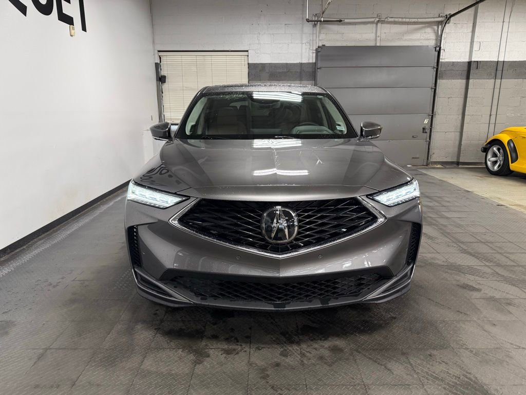 Used 2025 Acura MDX w/ Technology Package image 3