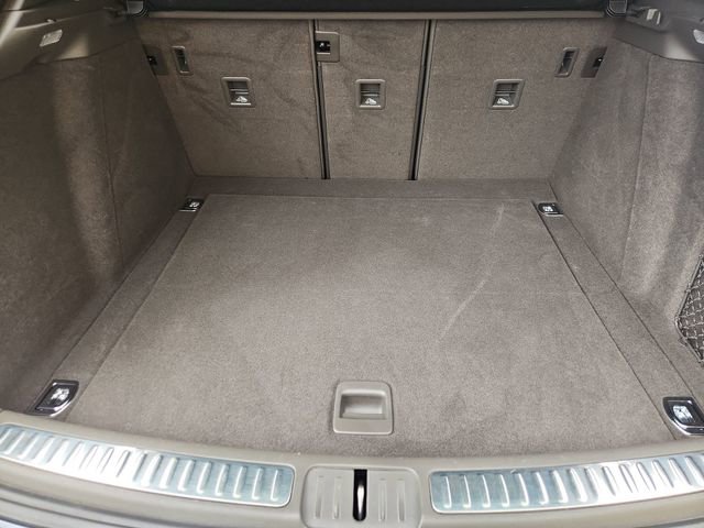 Used 2022 Porsche Macan image 26