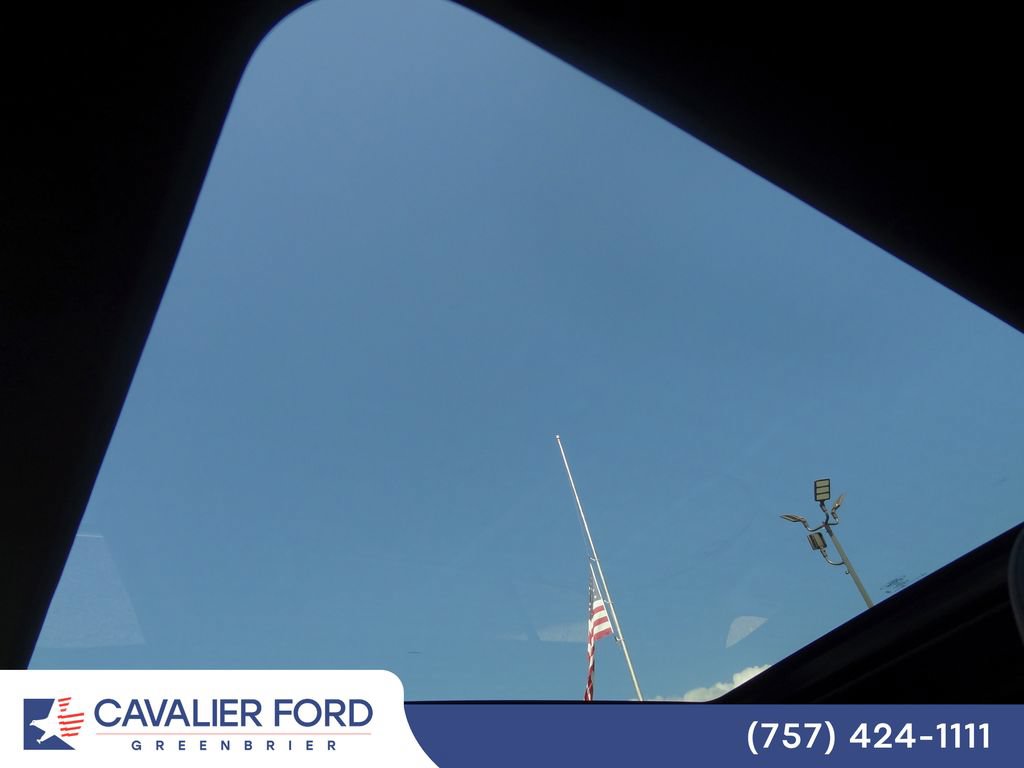 Used 2026 Ford Explorer ST-Line w/ ST-Line Street Pack AWD/4WD image 7