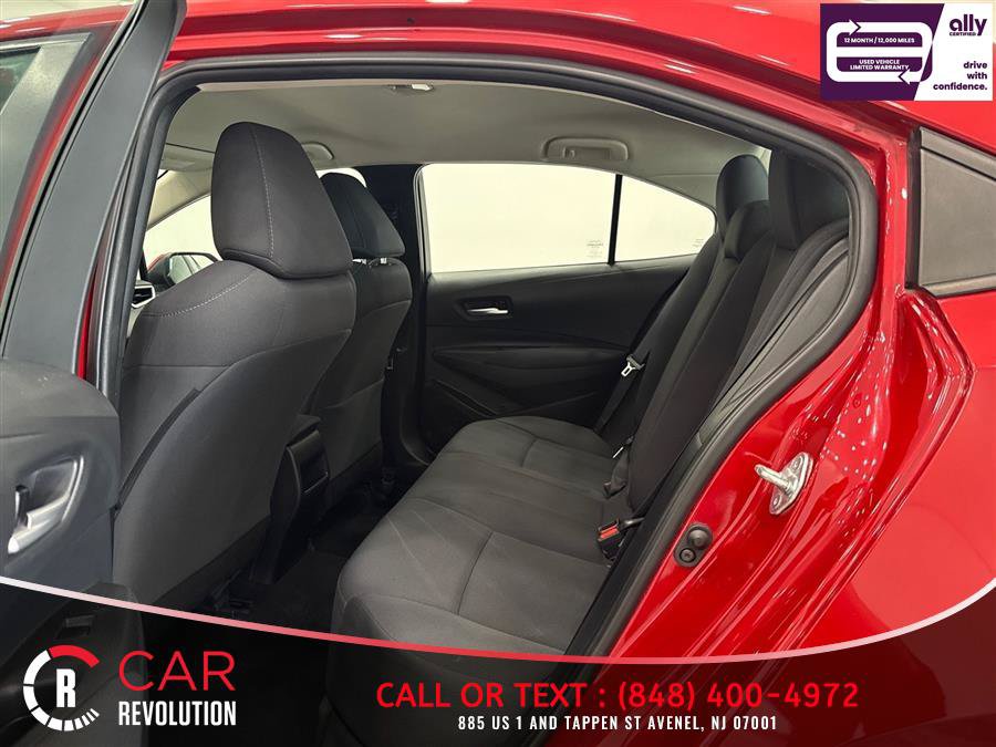 Used 2021 Toyota Corolla LE FWD image 34