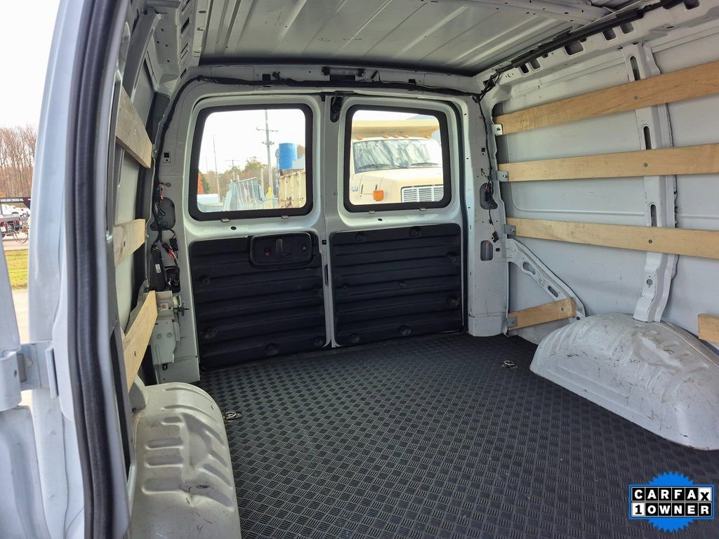 Certified 2024 Chevrolet Express 2500 Work Van w/ Driver Convenience Package image 9