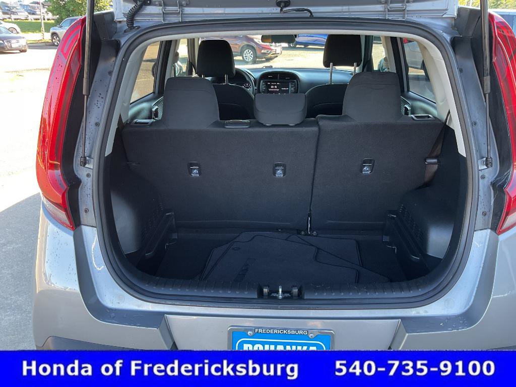 Used 2022 Kia Soul LX w/ Technology Package FWD image 19