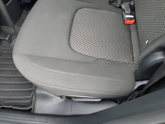 Used 2023 Kia Sportage LX image 16