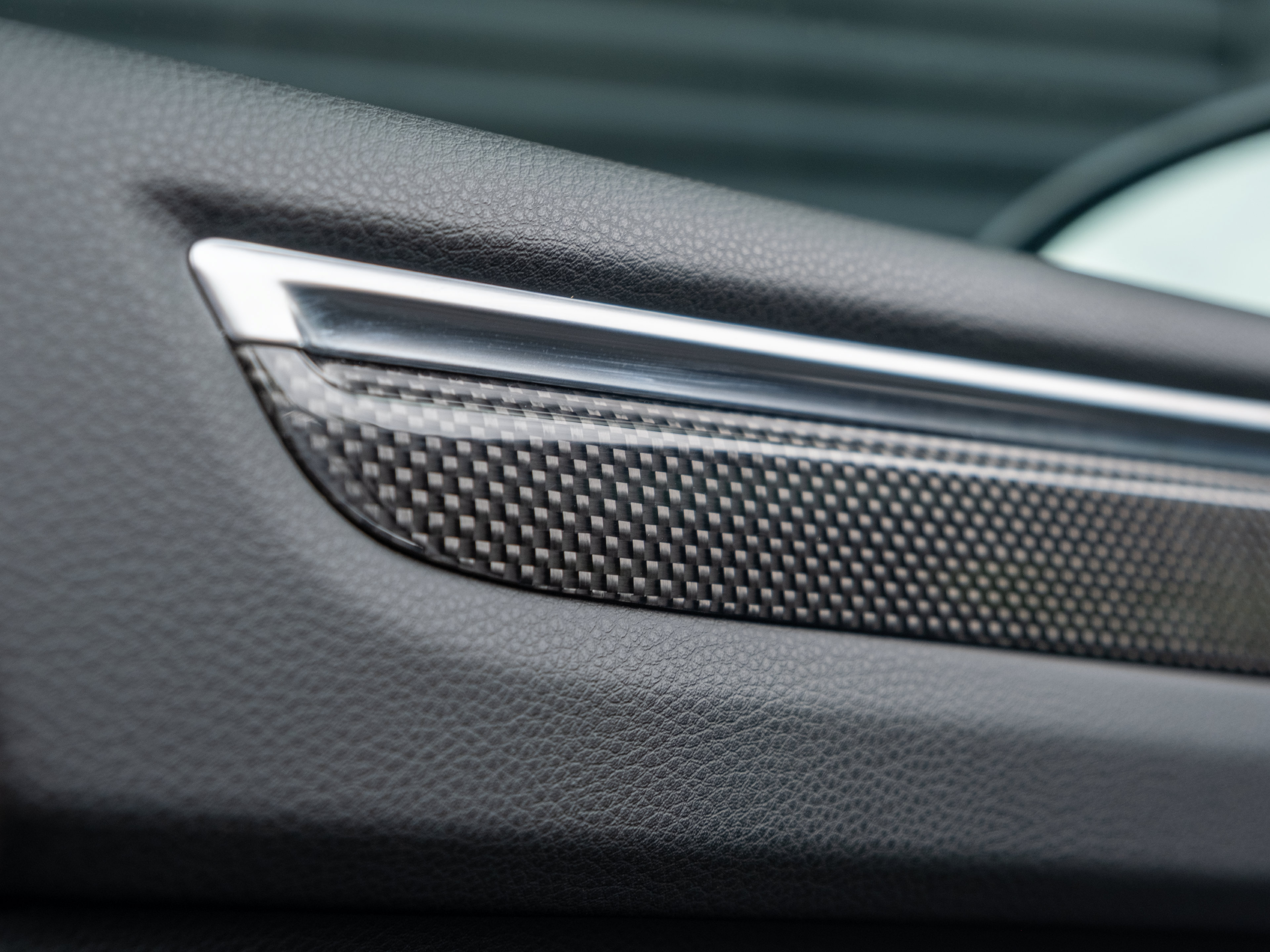 Certified 2023 Porsche Macan AWD/4WD image 41