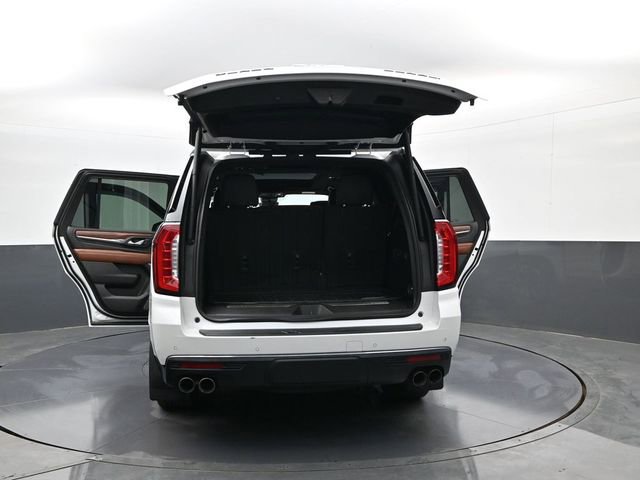 Certified 2023 GMC Yukon Denali Ultimate w/ LPO, Floor Liner Package AWD/4WD image 33
