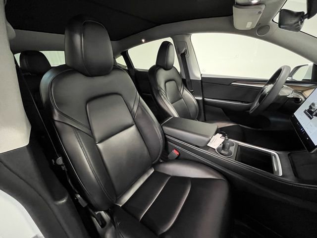 Used 2023 Tesla Model Y Long Range image 9