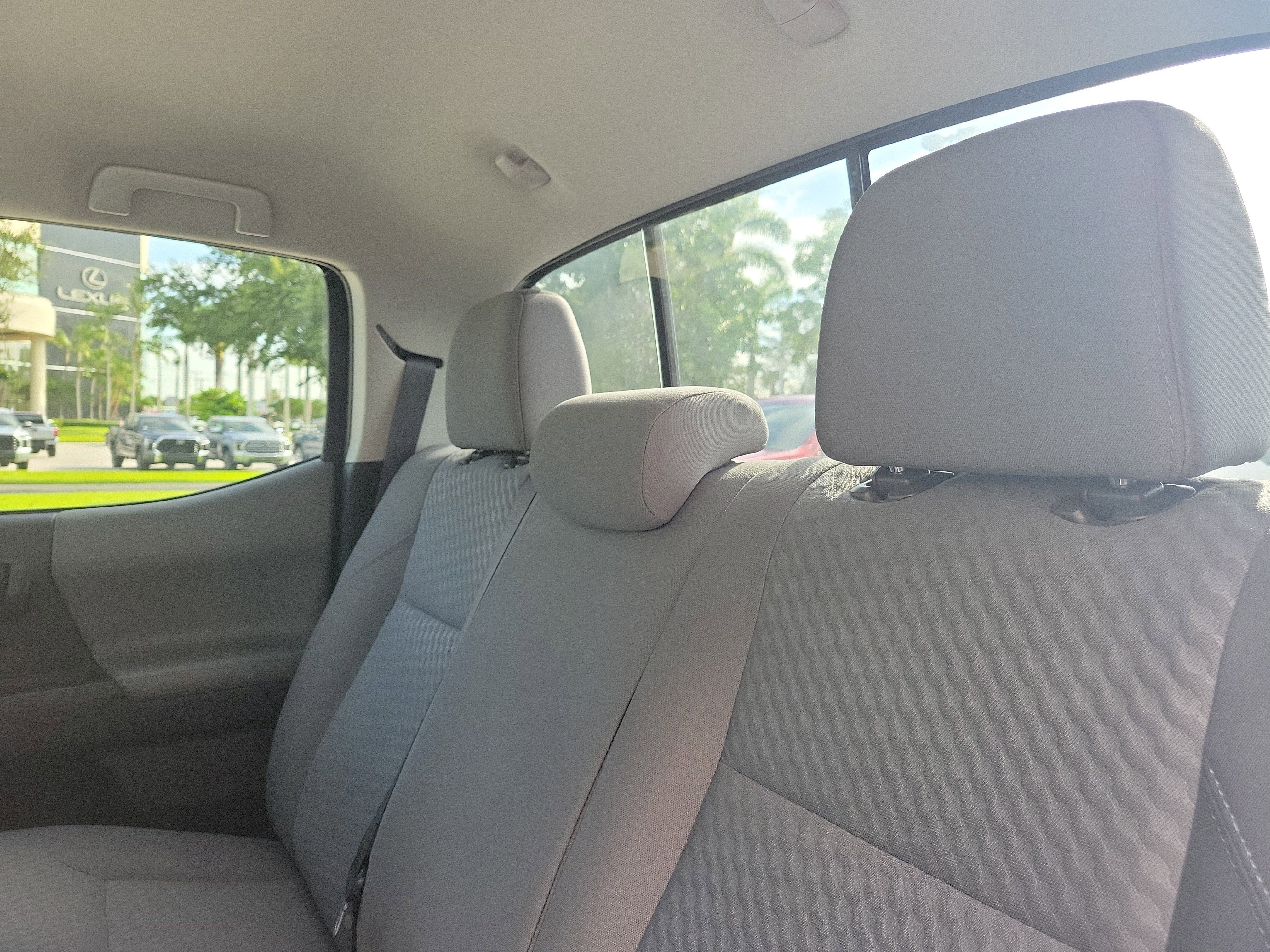Used 2023 Toyota Tacoma SR5 AWD/4WD image 13