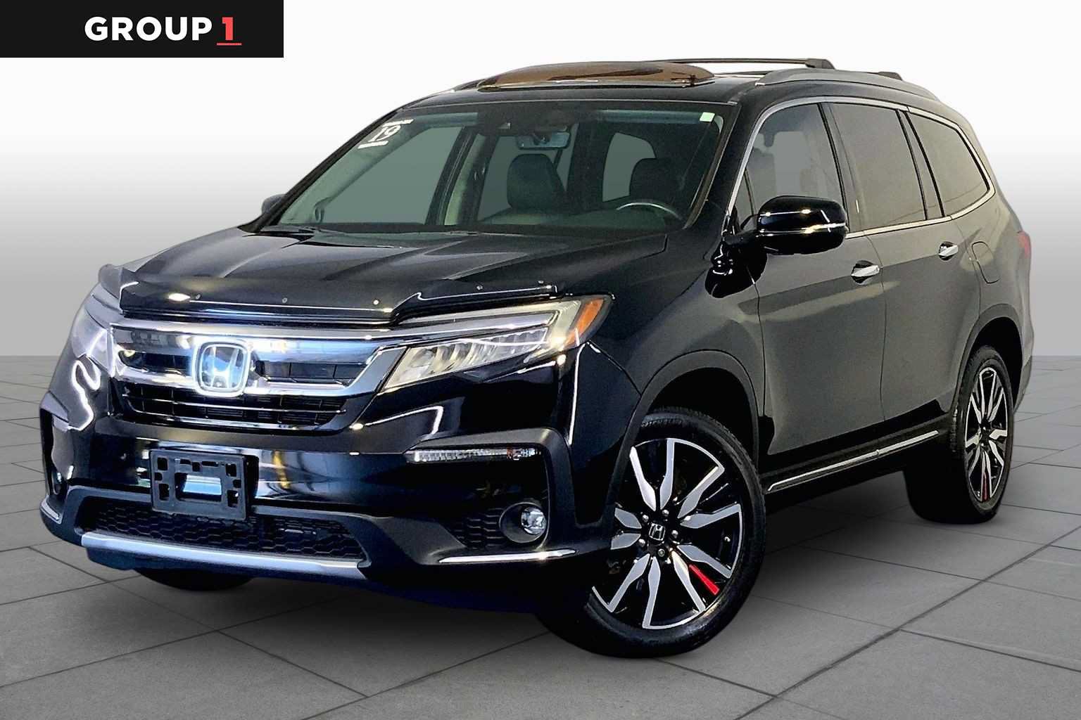 Used 2019 Honda Pilot Touring image 1