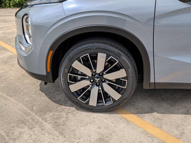 New 2026 Mitsubishi Outlander SE FWD image 9