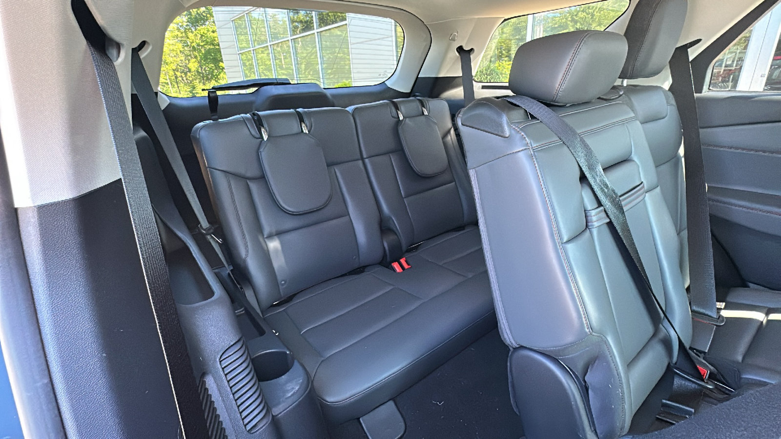 Used 2025 Ford Explorer Active w/ Active Comfort Package AWD/4WD image 27