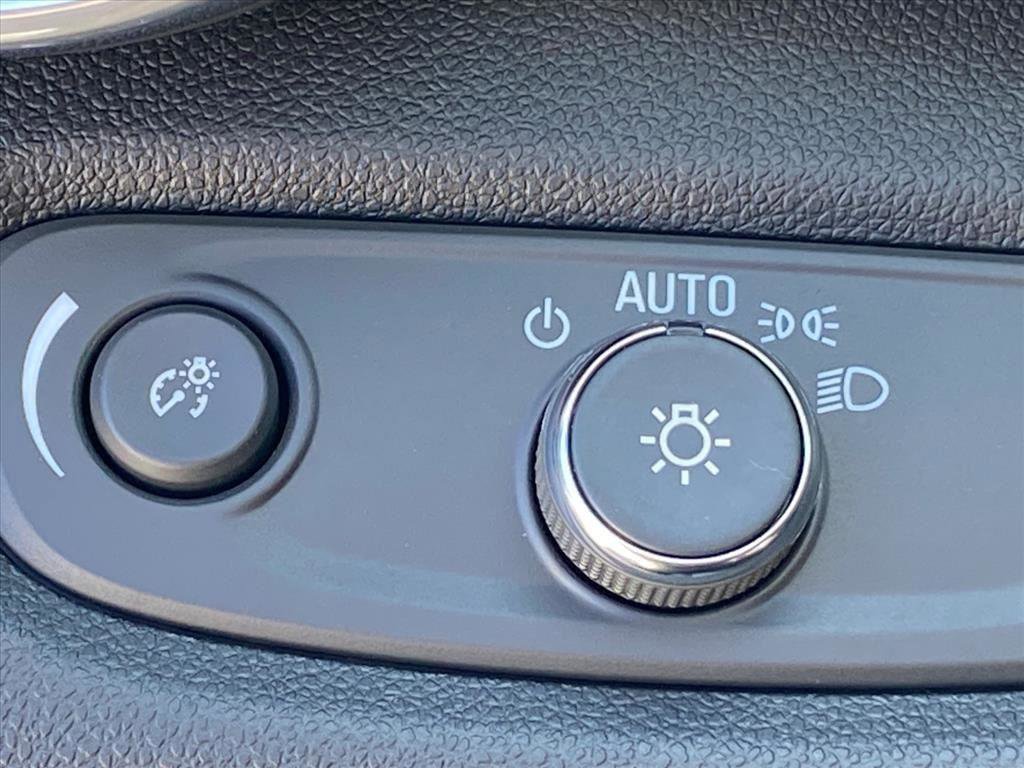 New 2026 Chevrolet Trax LT image 11