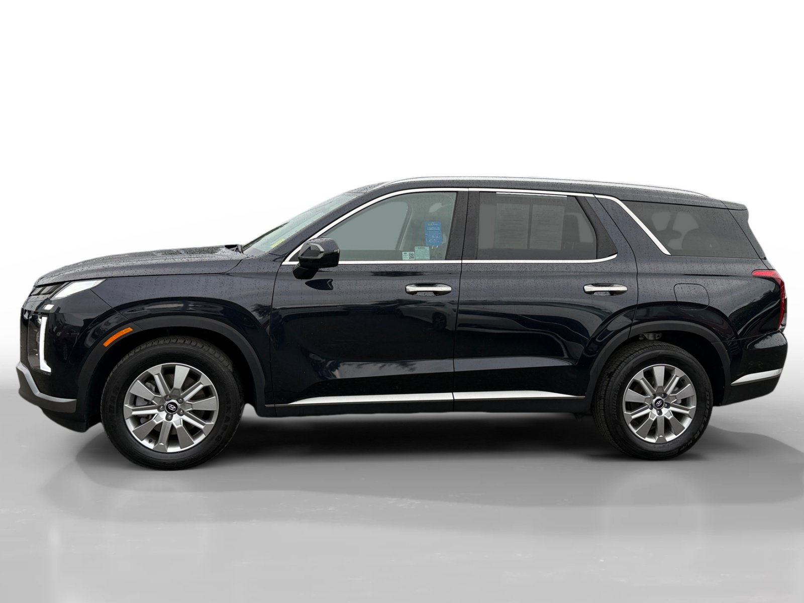 Certified 2024 Hyundai Palisade SEL FWD image 2