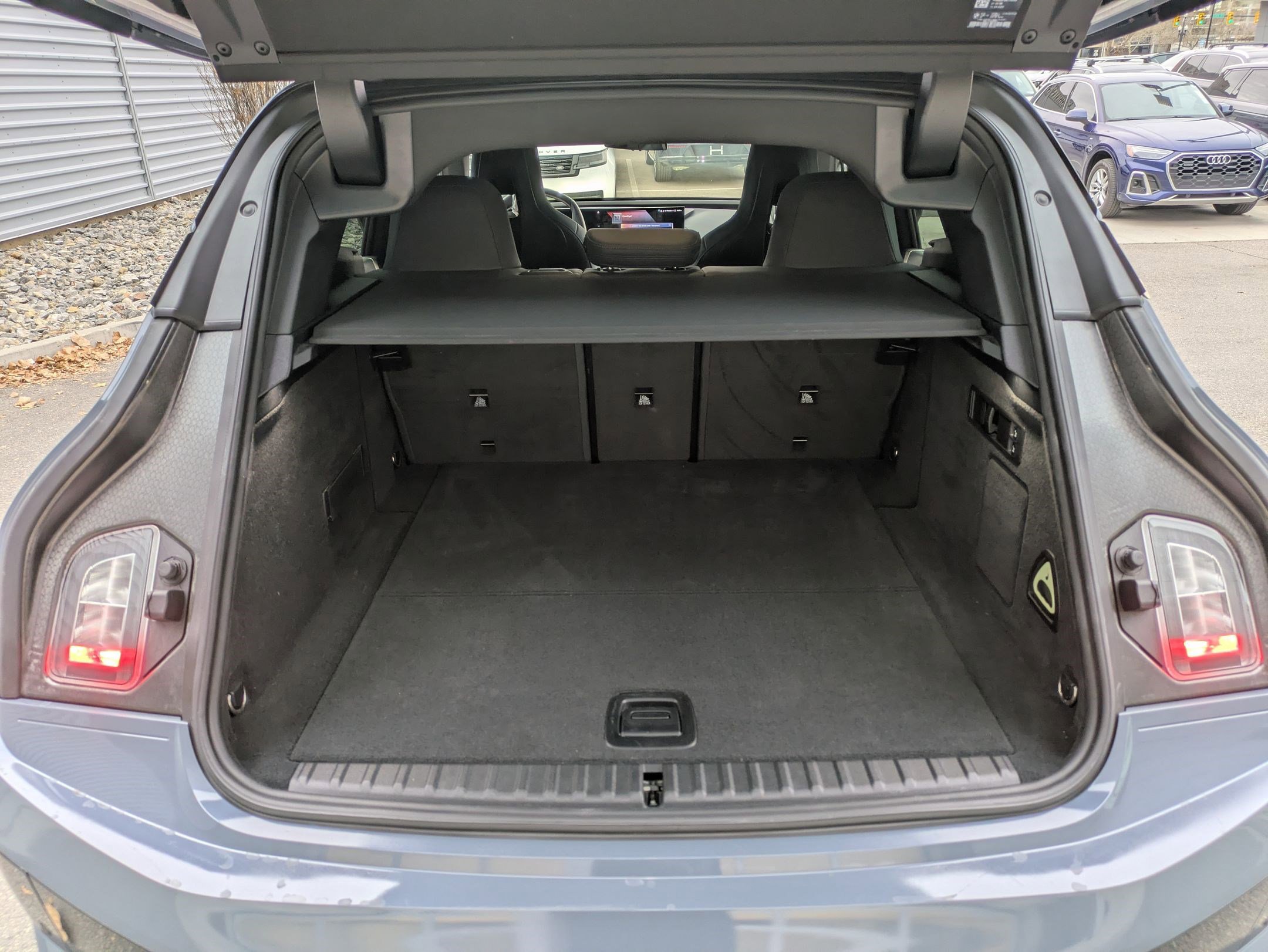 Used 2022 BMW iX xDrive50 w/ Premium Package image 30