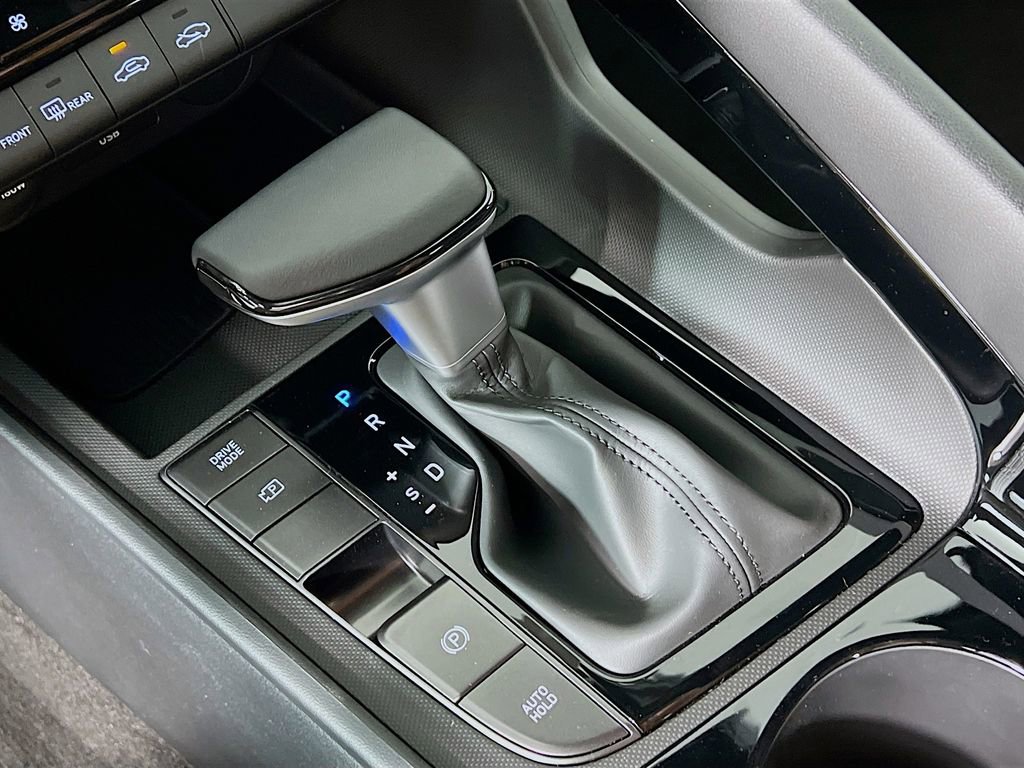 New 2025 Hyundai Elantra SEL image 15