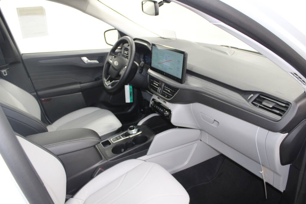 New 2026 Ford Escape Platinum w/ Premium Technology Package image 28