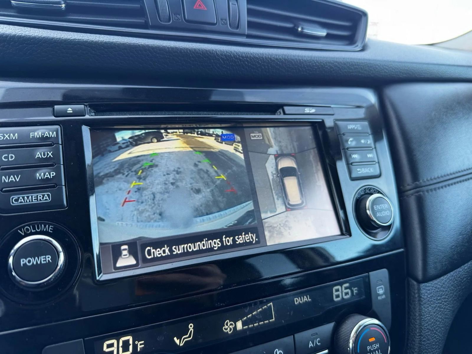 Used 2017 Nissan Rogue SL image 14