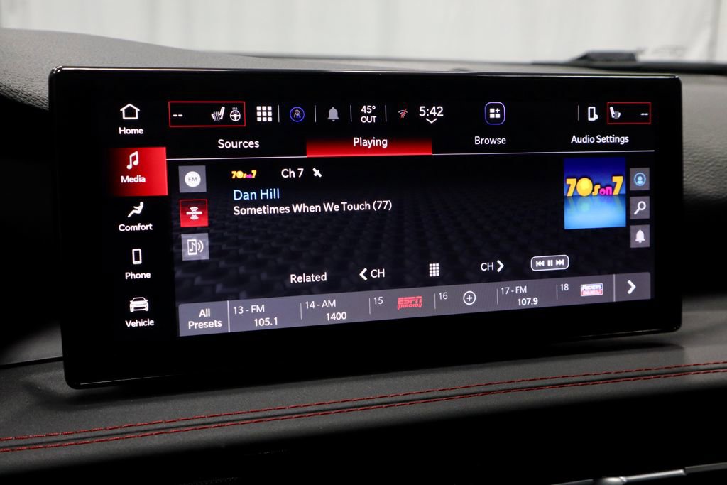 Used 2024 Dodge Hornet R/T w/ R/T Blacktop Package image 3