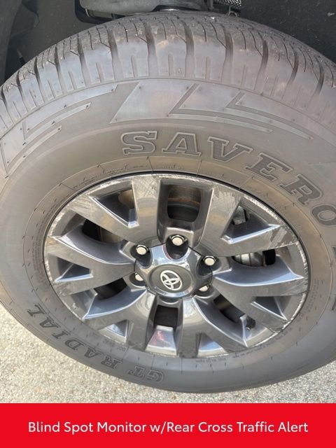 Used 2023 Toyota Tacoma SR5 w/ Technology Package image 28