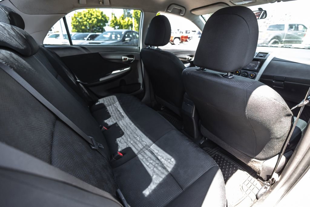 Used 2010 Toyota Corolla LE FWD image 26