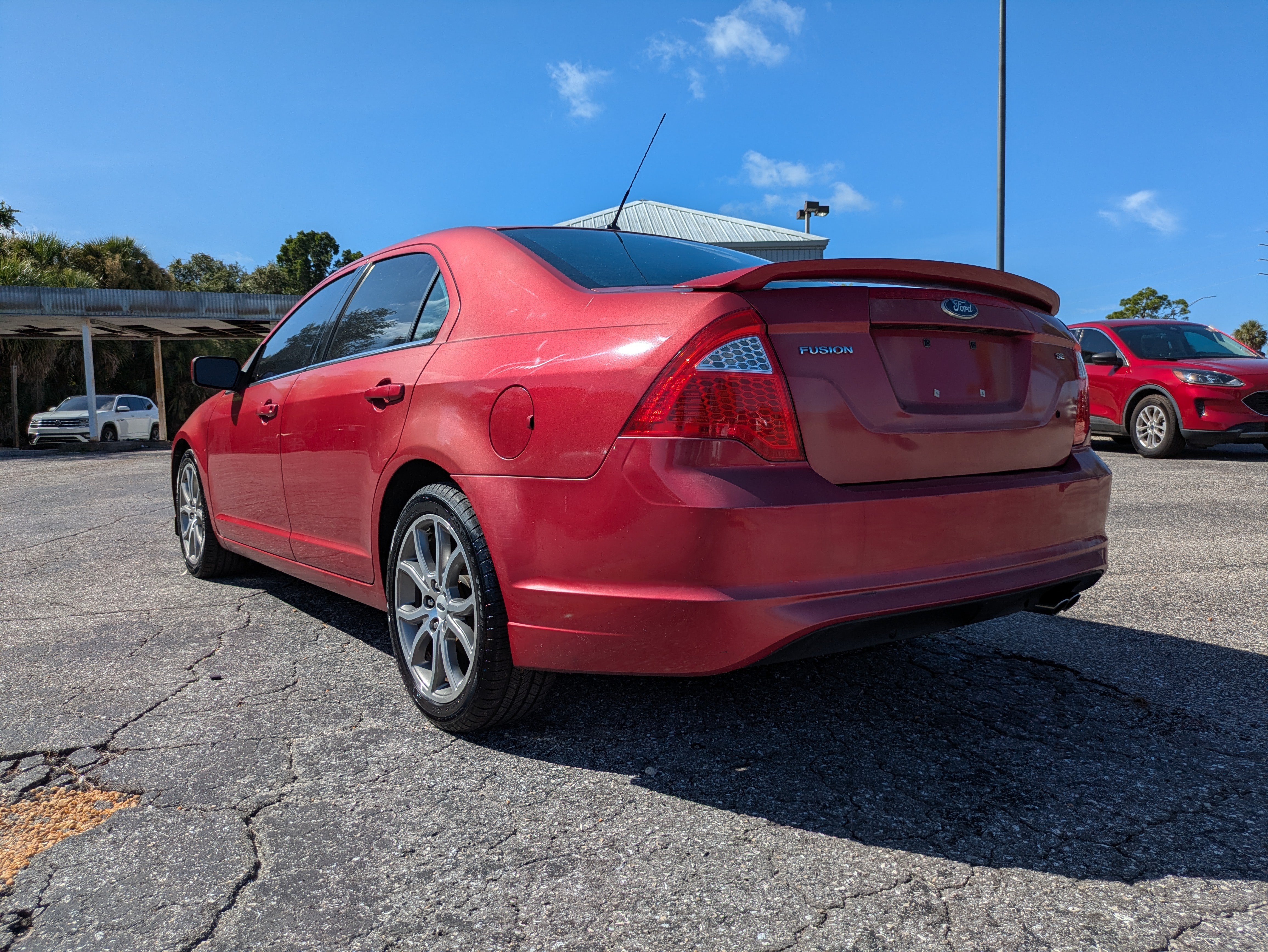 Used 2010 Ford Fusion SE FWD image 6