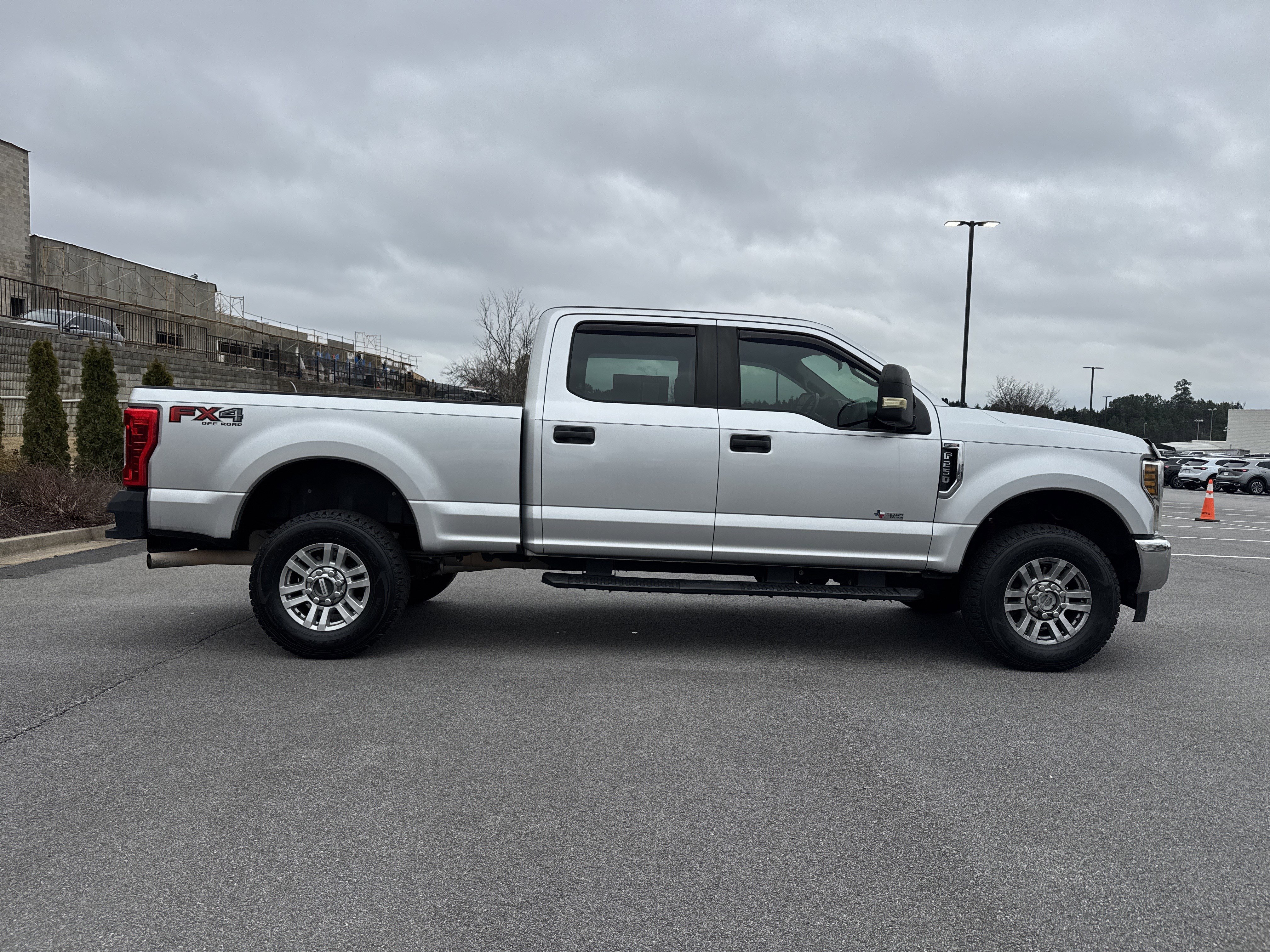Used 2019 Ford F250 XL w/ STX Appearance Package image 11