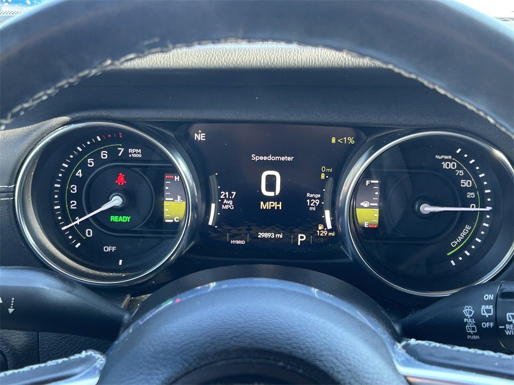 Used 2023 Jeep Wrangler Unlimited Sahara w/ Cold Weather Group image 39