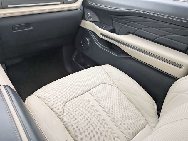 Certified 2022 Ford Expedition Max Platinum AWD/4WD image 18
