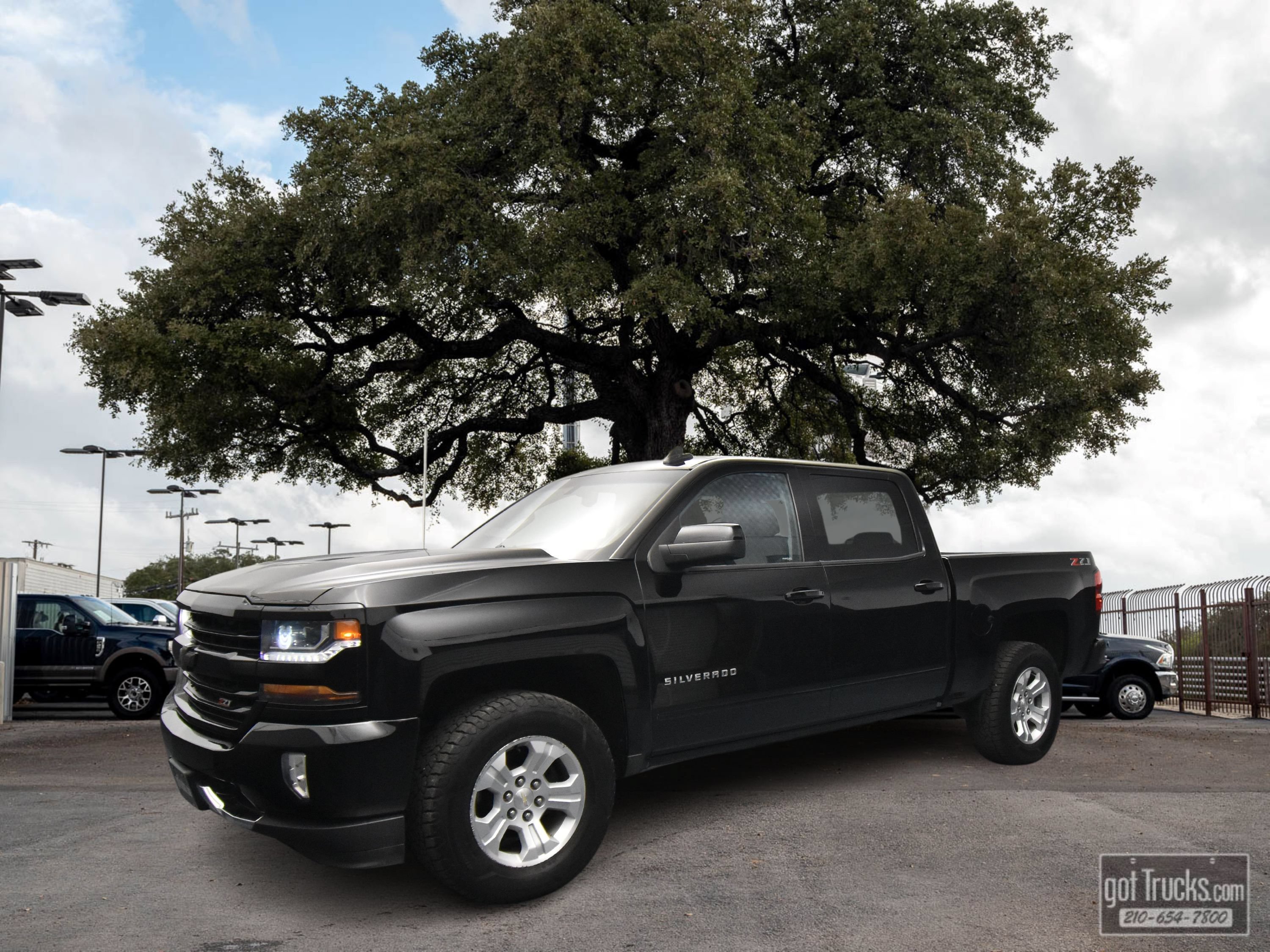 Used 2018 Chevrolet Silverado 1500 LT w/ All Star Edition AWD/4WD image 1