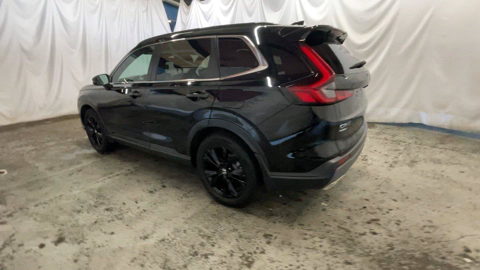 Used 2024 Honda CR-V Sport Touring image 10