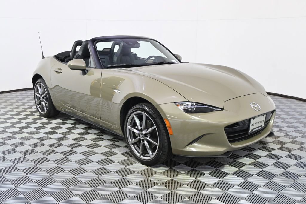 Used 2023 MAZDA MX-5 Miata Grand Touring RWD image 14