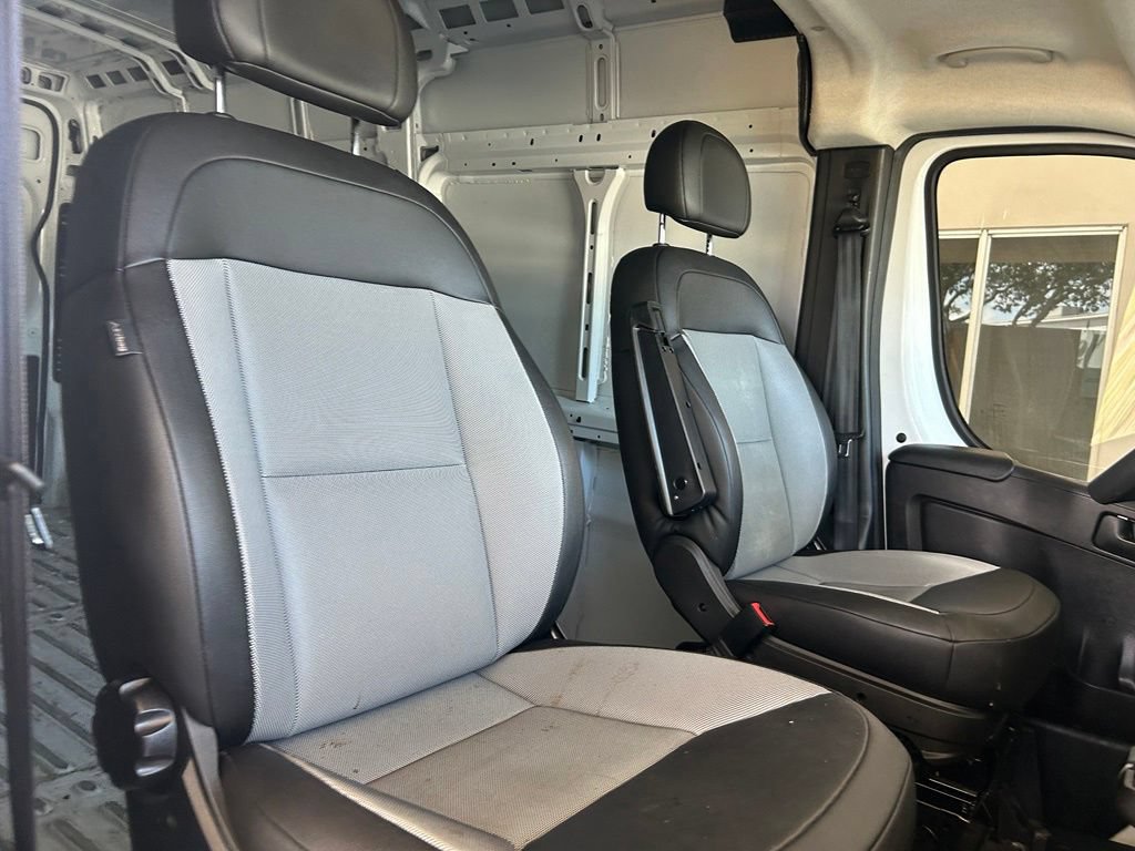 Used 2025 RAM ProMaster 2500 w/ Convenience Group FWD image 20