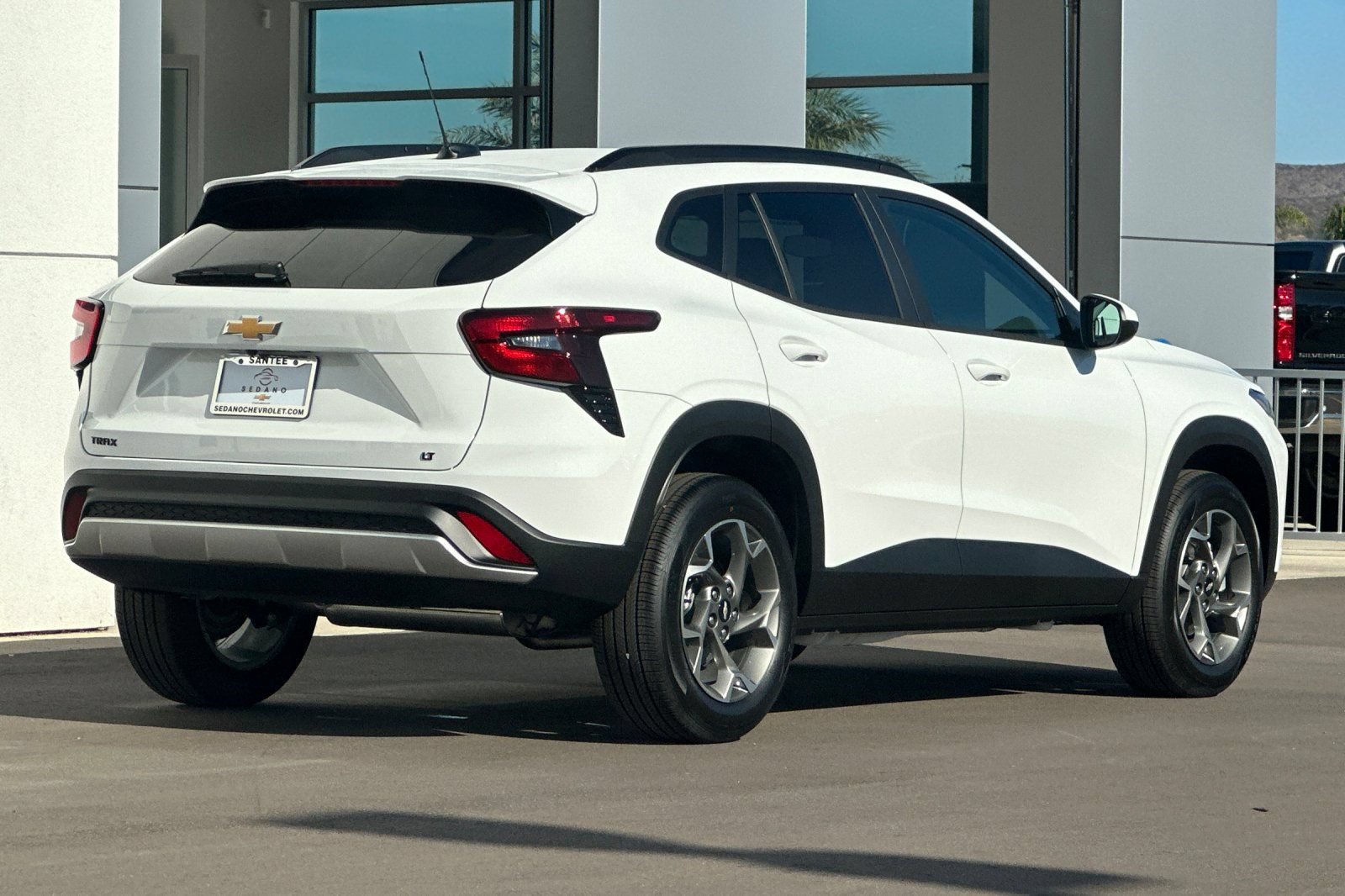 New 2026 Chevrolet Trax LT FWD image 4