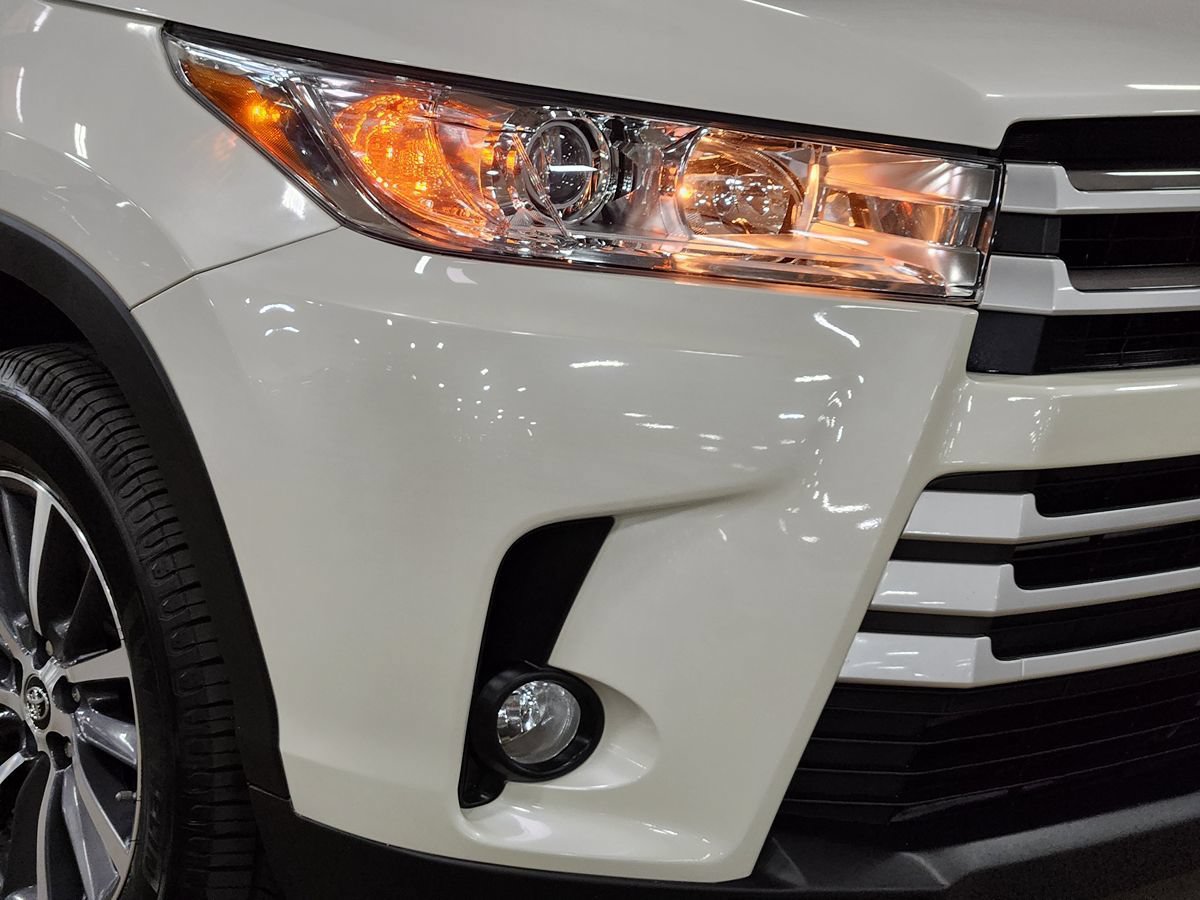 Used 2019 Toyota Highlander XLE FWD image 13