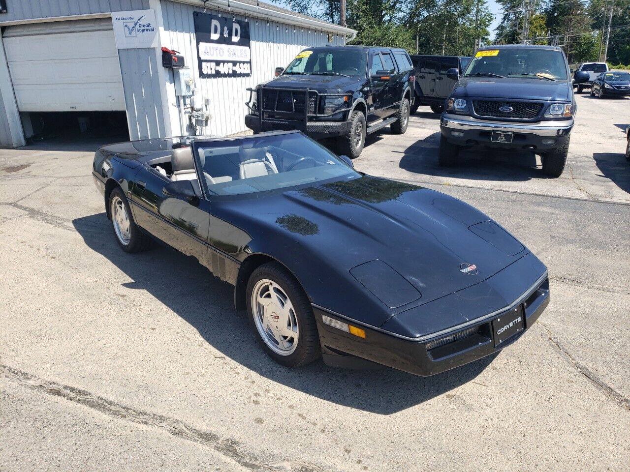 Used 1989 Chevrolet Corvette Convertible RWD image 17