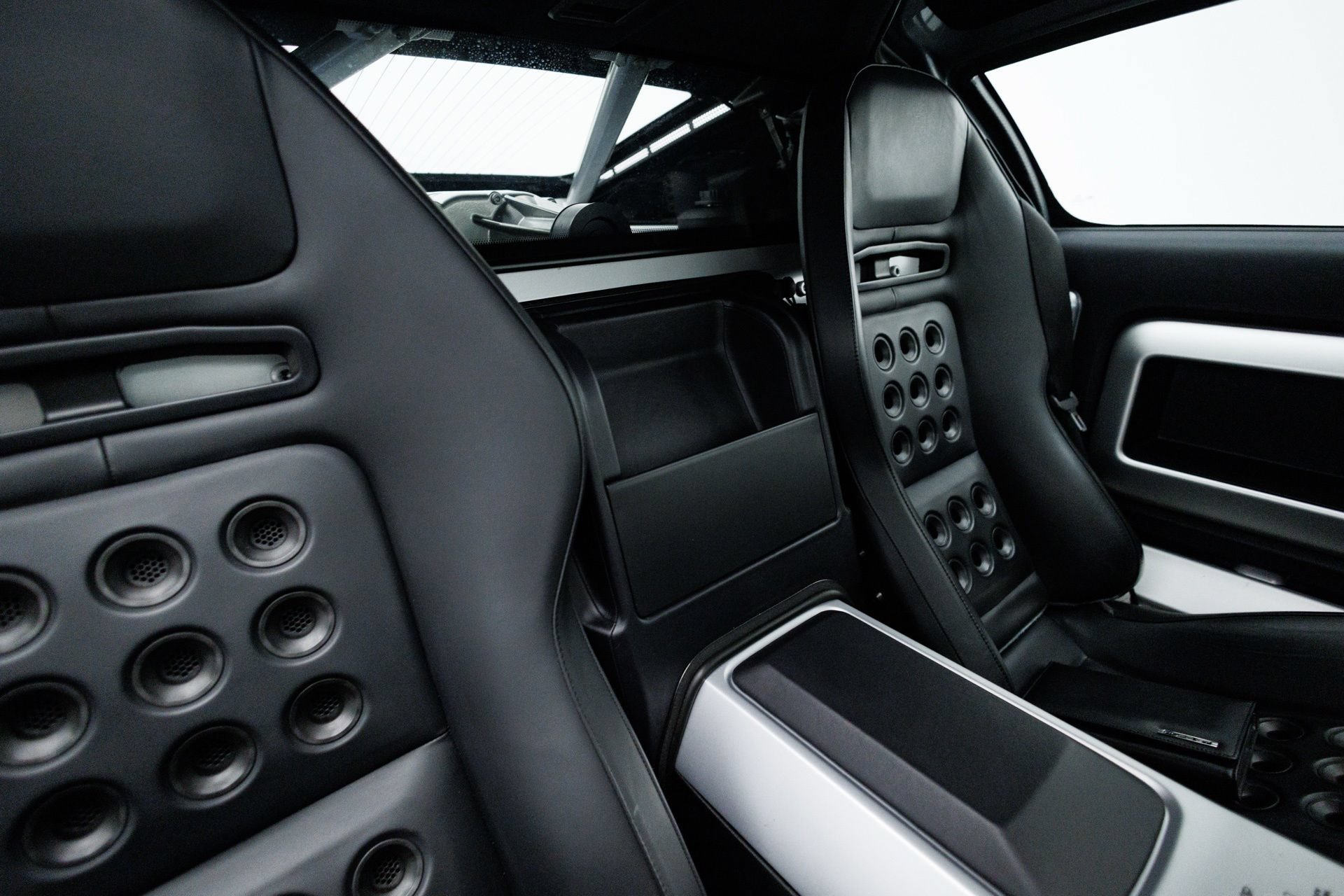 Used 2006 Ford GT RWD image 47