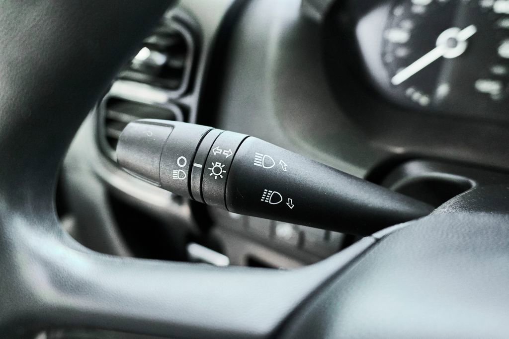 Used 2025 RAM ProMaster 2500 w/ Convenience Group FWD image 19