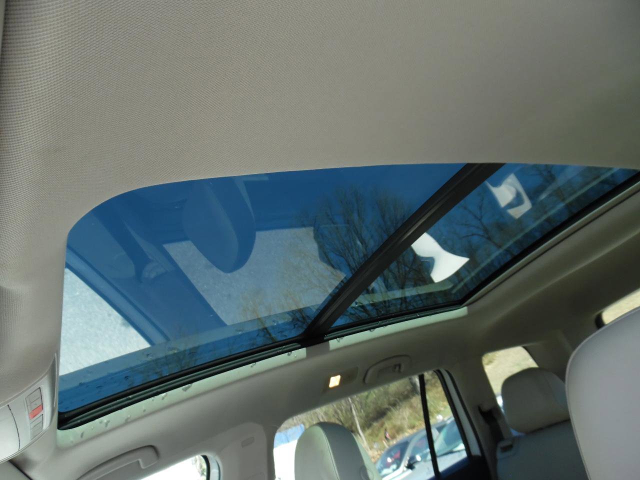 Used 2019 Volkswagen Atlas SEL image 19