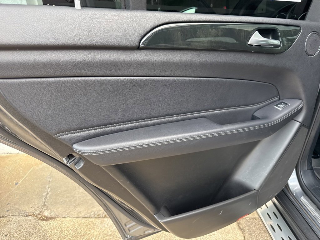 Used 2018 Mercedes-Benz GLS 450 4MATIC image 37