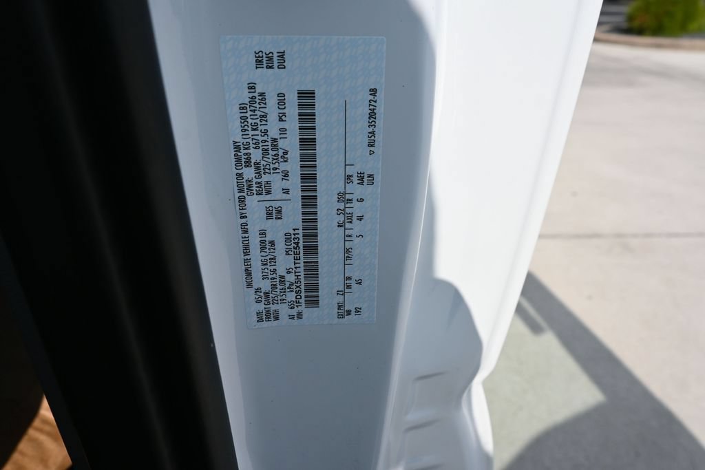 New 2026 Ford F550 4x4 Supercab Super Duty image 6