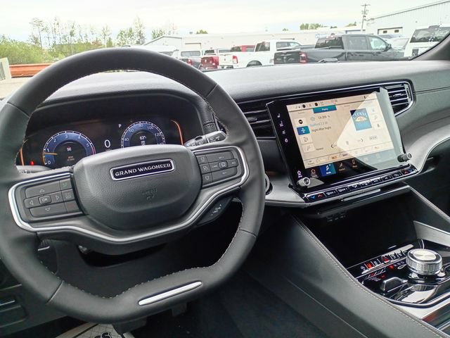 New 2026 Jeep Grand Wagoneer L Limited w/ Premium Group II AWD/4WD image 10